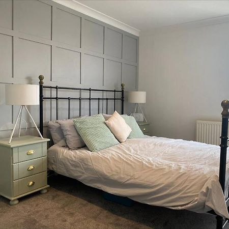 Dragon Parade Apartment Harrogate Bagian luar foto