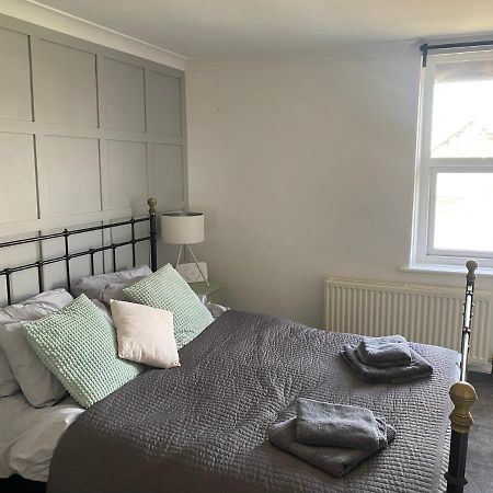 Dragon Parade Apartment Harrogate Bagian luar foto